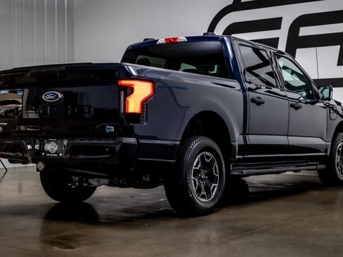 Used 2023 Ford F150 Lightning XLT image 38