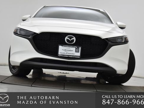 Certified 2025 MAZDA MAZDA3 2.5 S Hatchback w/ Premium Pkg image 4