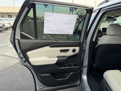 New 2026 Honda Pilot Touring image 15