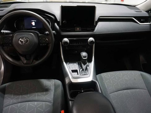 Used 2024 Toyota RAV4 XLE image 18
