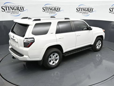 Used 2020 Toyota 4Runner SR5 AWD/4WD image 24