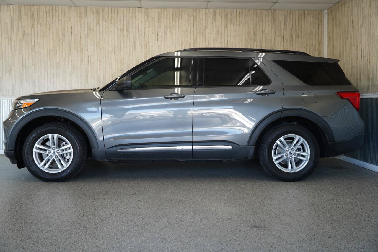 Used 2022 Ford Explorer XLT RWD image 5