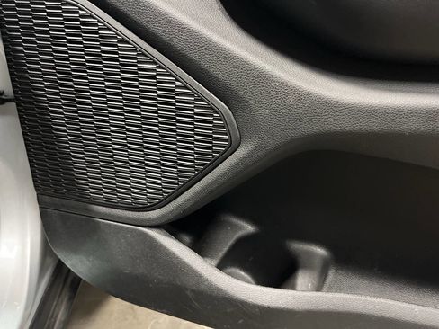 Used 2024 Jeep Grand Cherokee L Limited w/ Luxury Tech Group II image 15