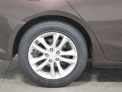 Used 2016 Chevrolet Malibu LT FWD image 13