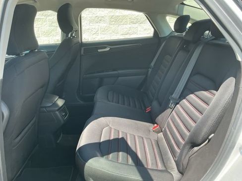Used 2016 Ford Fusion SE w/ Equipment Group 201A FWD image 25