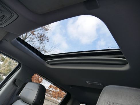 Used 2019 GMC Sierra 1500 Denali image 16