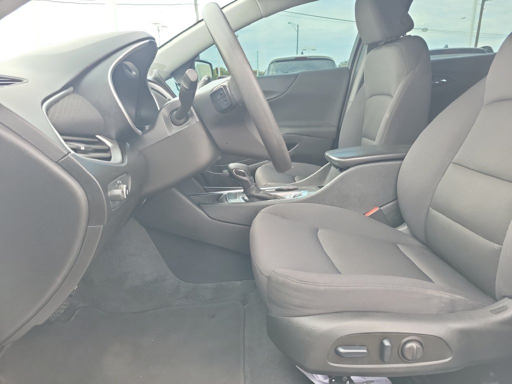 Used 2024 Chevrolet Malibu LT FWD image 21