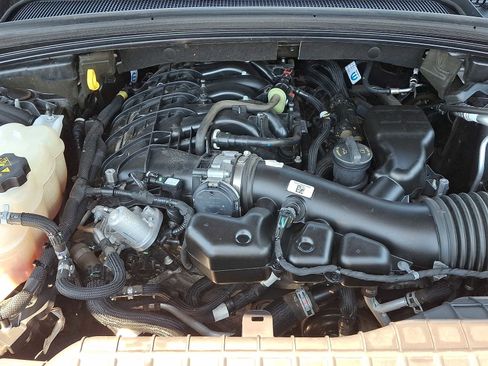 Used 2023 Jeep Grand Cherokee L Laredo AWD/4WD image 32