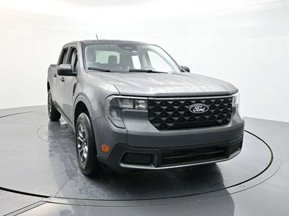 New 2025 Ford Maverick XLT w/ Equipment Group 302A