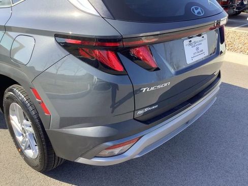 Used 2025 Hyundai Tucson SE AWD/4WD image 25