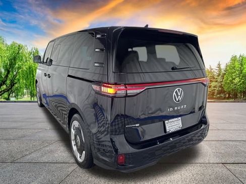 New 2025 Volkswagen ID. Buzz Pro S image 6