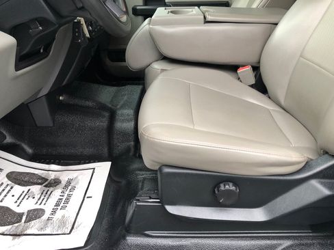 Used 2018 Ford F250 XL w/ Power Equipment Group AWD/4WD image 20