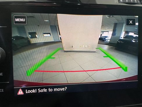 Used 2019 Volkswagen Golf R 4-Door image 35