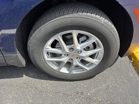 Used 2023 Chevrolet Equinox LT AWD/4WD image 37