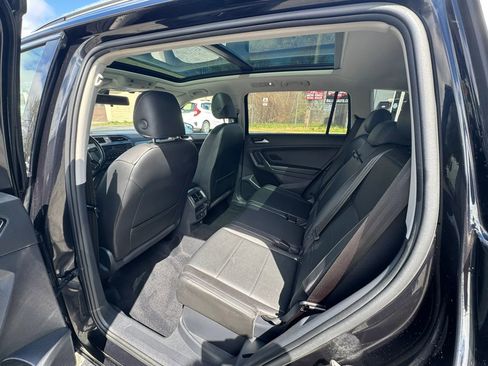 Used 2018 Volkswagen Tiguan SEL image 23