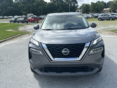 Used 2023 Nissan Rogue SV AWD/4WD image 2