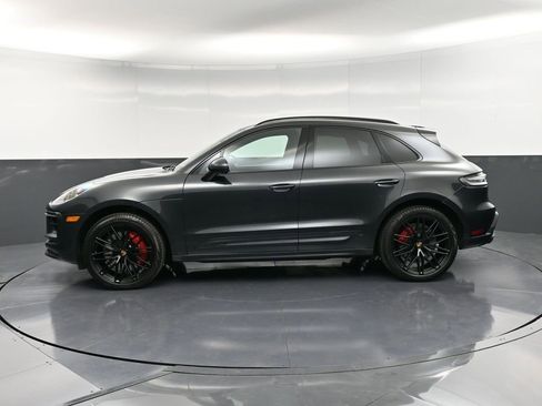 Certified 2023 Porsche Macan GTS image 2