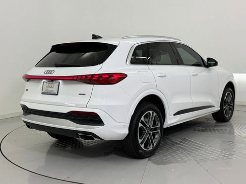 New 2025 Audi Q5 Premium image 9