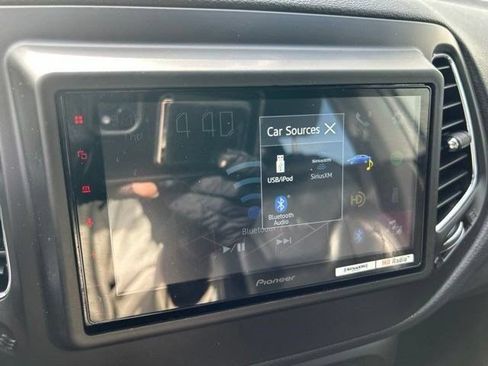 Used 2018 Jeep Compass Limited AWD/4WD image 21