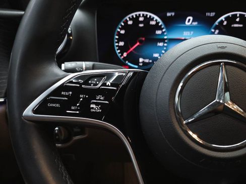 Used 2021 Mercedes-Benz E 350 4MATIC Sedan image 21
