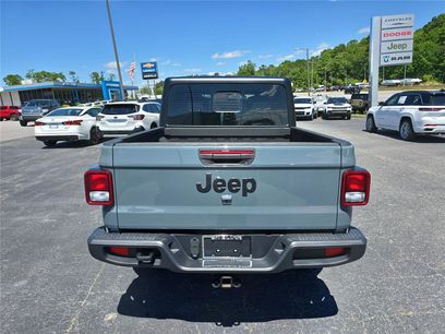Used 2024 Jeep Gladiator Sport