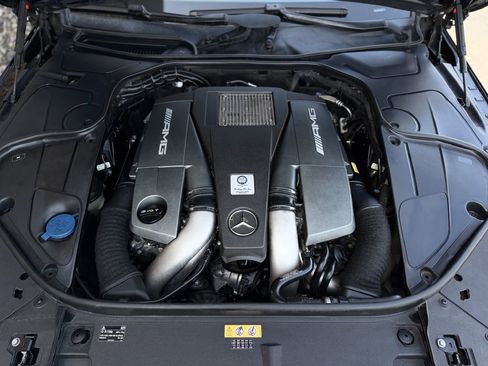 Used 2015 Mercedes-Benz S 63 AMG 4MATIC Sedan image 43