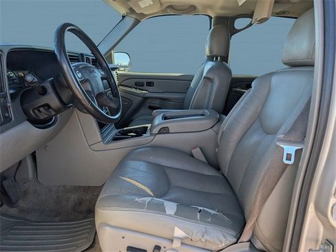 Used 2006 GMC Yukon SLT w/ SLT Preferred Equipment Group image 13