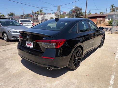 Used 2024 Honda Civic Sport image 5