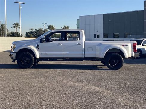 Used 2017 Ford F450 Lariat w/ Lariat Value Package image 31