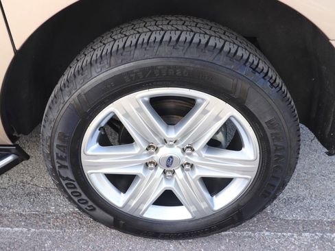 Used 2020 Ford Expedition Max XLT w/ Equipment Group 202A image 26