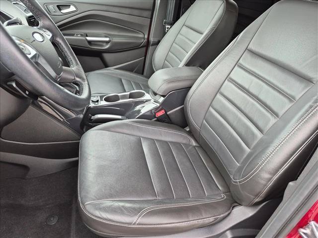 Used 2015 Ford Escape Titanium AWD/4WD image 16