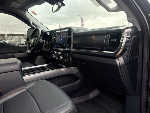 Used 2025 Ford F350 Lariat w/ FX4 Off-Road Package image 32
