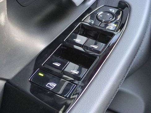 New 2027 BMW 530i RWD image 24