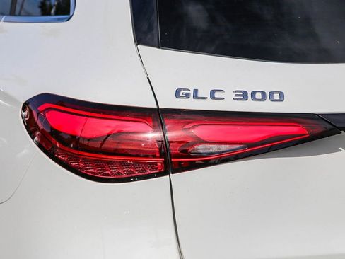 Used 2023 Mercedes-Benz GLC 300 image 9