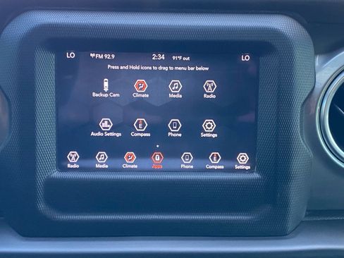 Used 2020 Jeep Wrangler Unlimited Sahara image 21