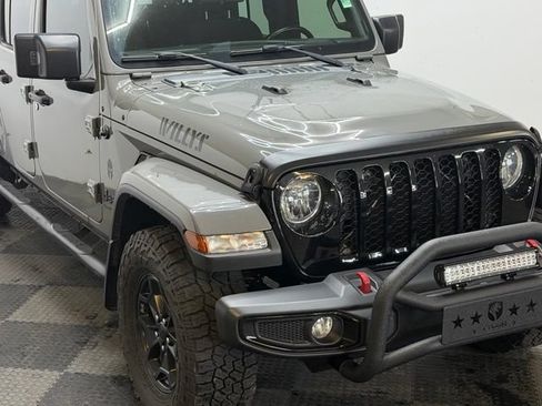 Used 2021 Jeep Gladiator Sport AWD/4WD image 2
