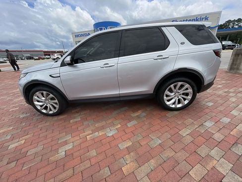 Used 2022 Land Rover Discovery Sport SE AWD/4WD image 30