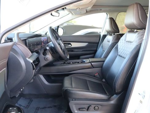 Used 2025 Nissan Murano Platinum w/ Cargo Package AWD/4WD image 20