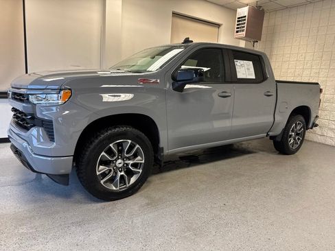 Used 2024 Chevrolet Silverado 1500 RST w/ Z71 Off-Road Package AWD/4WD image 38