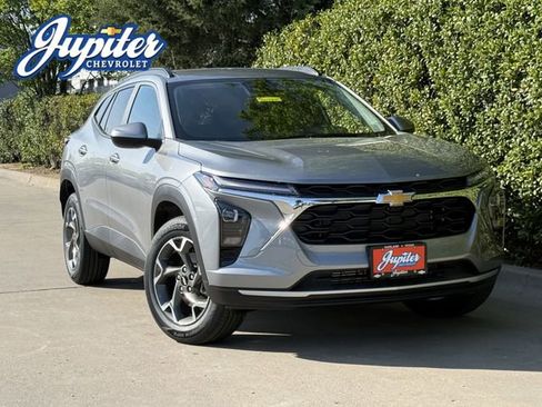 New 2026 Chevrolet Trax LT image 1