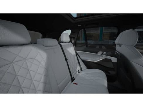 New 2026 BMW X5 sDrive40i w/ M Sport Package image 12