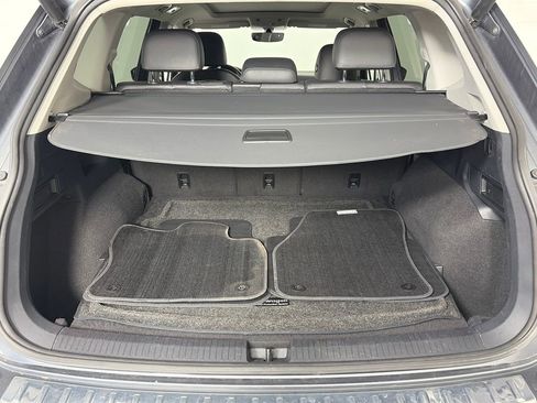 Used 2019 Volkswagen Tiguan SEL AWD/4WD image 27