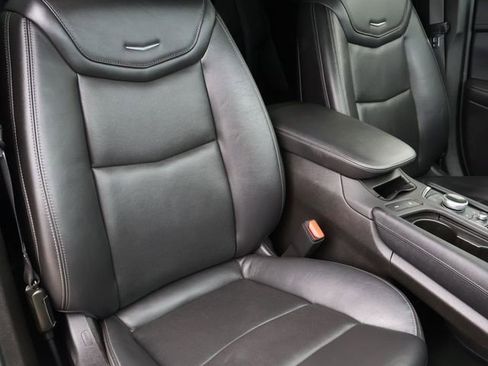 Certified 2023 Cadillac XT6 Premium Luxury FWD image 23