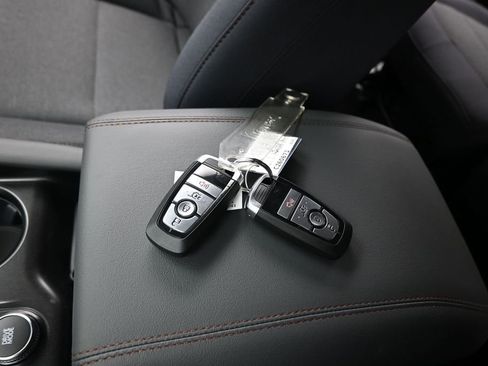 New 2026 Ford Explorer Active RWD image 16