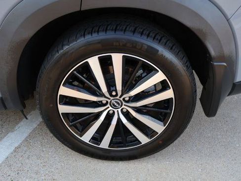 Certified 2023 Nissan Pathfinder Platinum FWD image 10