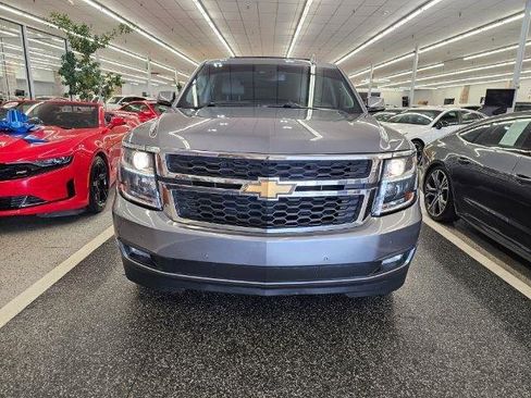 Used 2019 Chevrolet Suburban LT w/ Texas Edition Package AWD/4WD image 2