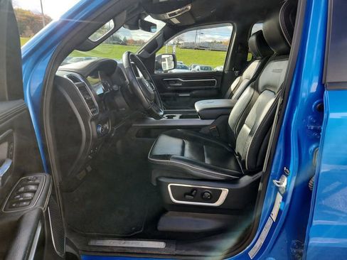 Used 2022 RAM 1500 Laramie w/ Sport Appearance Package image 9