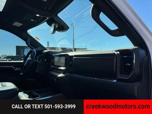 Used 2024 Chevrolet Silverado 2500 High Country w/ High Country Premium Package image 15