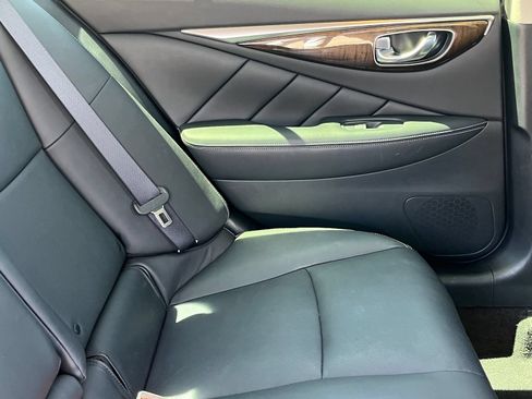 Used 2018 INFINITI Q50 Luxe w/ Sensory Package (Luxe) RWD image 11