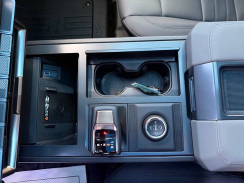 Used 2025 GMC Hummer EV 3X AWD/4WD image 40